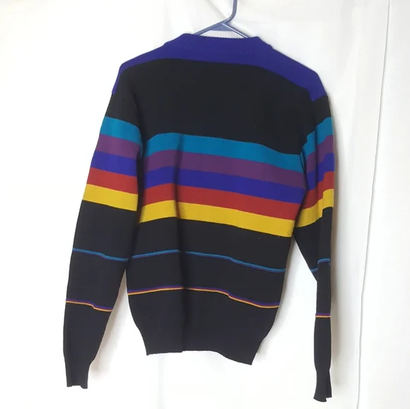 Vintage black sweater with rainbow prism stripes - Picture 4 of 4
